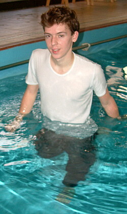 tee shirt in pool